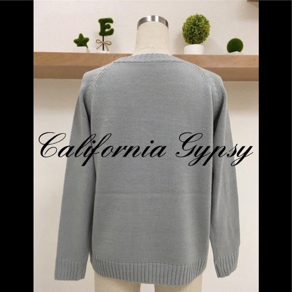 Heart Cable Knit Sweater - Picture 5 of 9